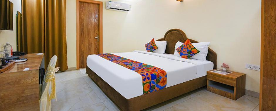 Immense Residency Hotel Faridabad Exterior foto